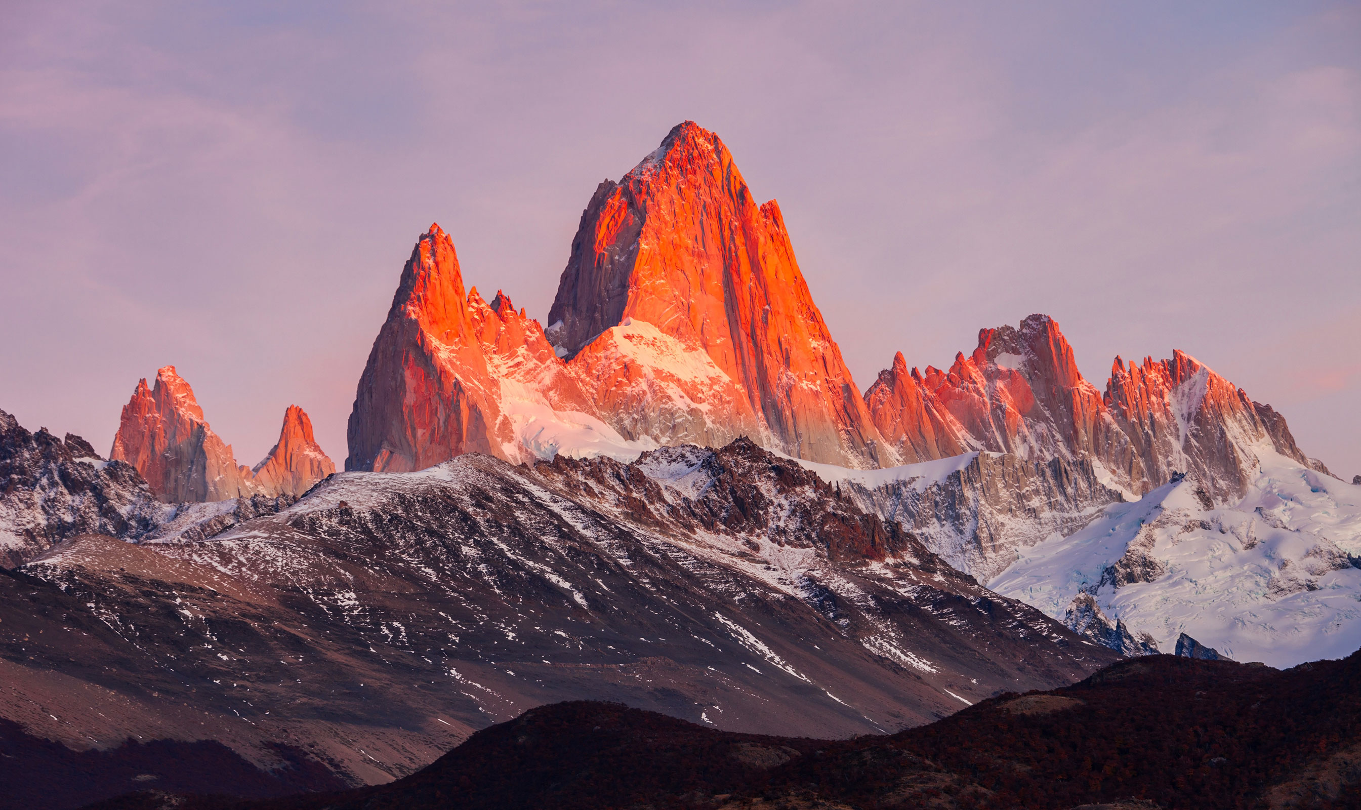 fitz-roy-mountain-patagonia-©Freepik